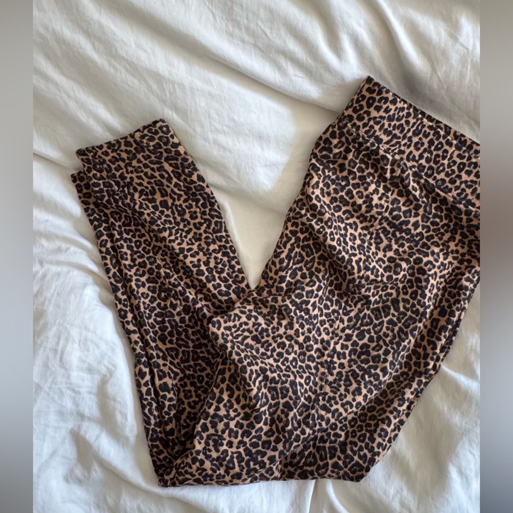 Old Navy Women's Stevie Suede Leopard Leggings - Picture 2 of 8
